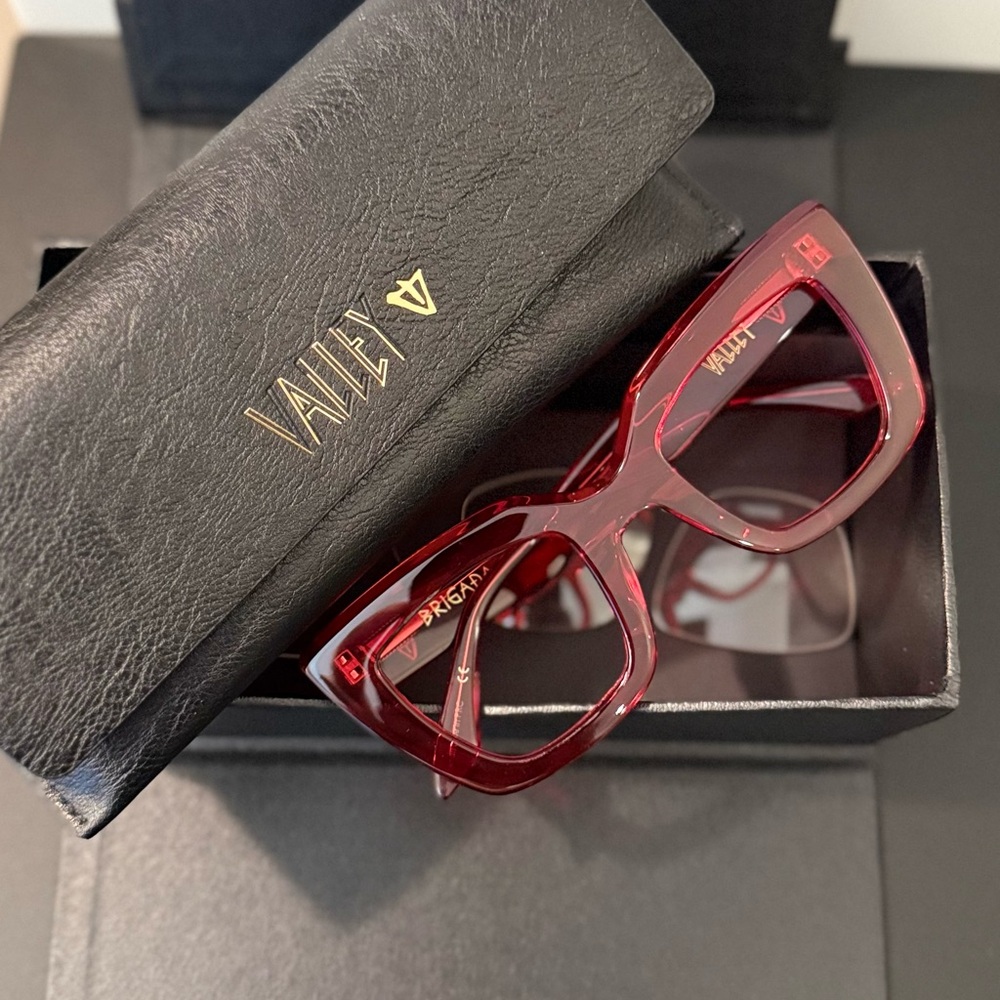 COPY - VALLEY EYEWEAR BRIGADA – TRANSPARENT RED (OPTICAL FRAME)